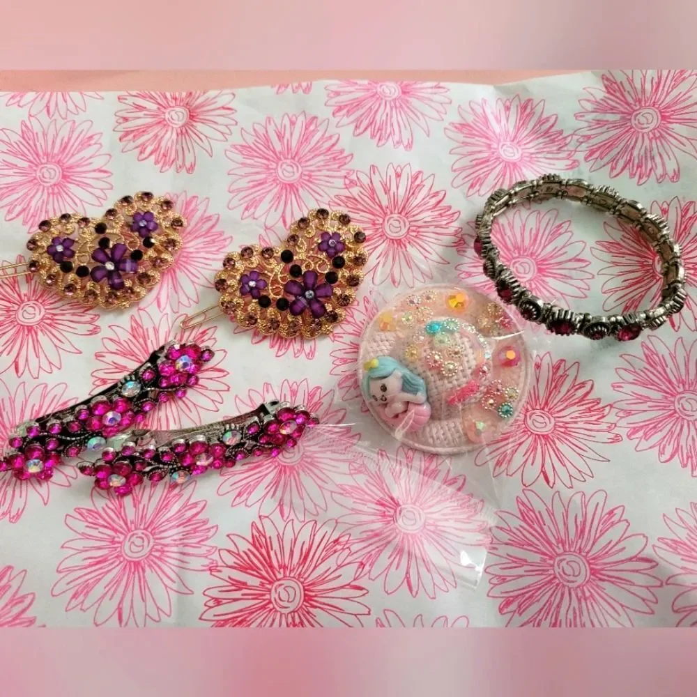 One Vintage Hair clip